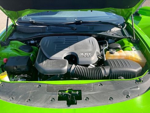 Used 2017 Dodge Charger SXT w/ Rallye Group RWD image 27