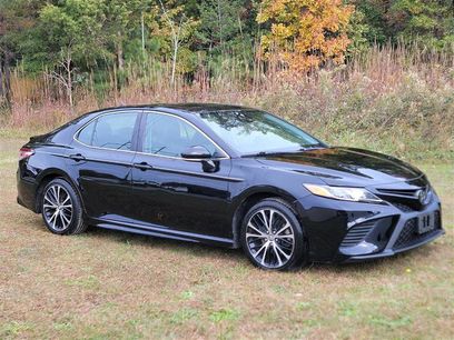 Used 2020 Toyota Camry SE w/ Convenience Package