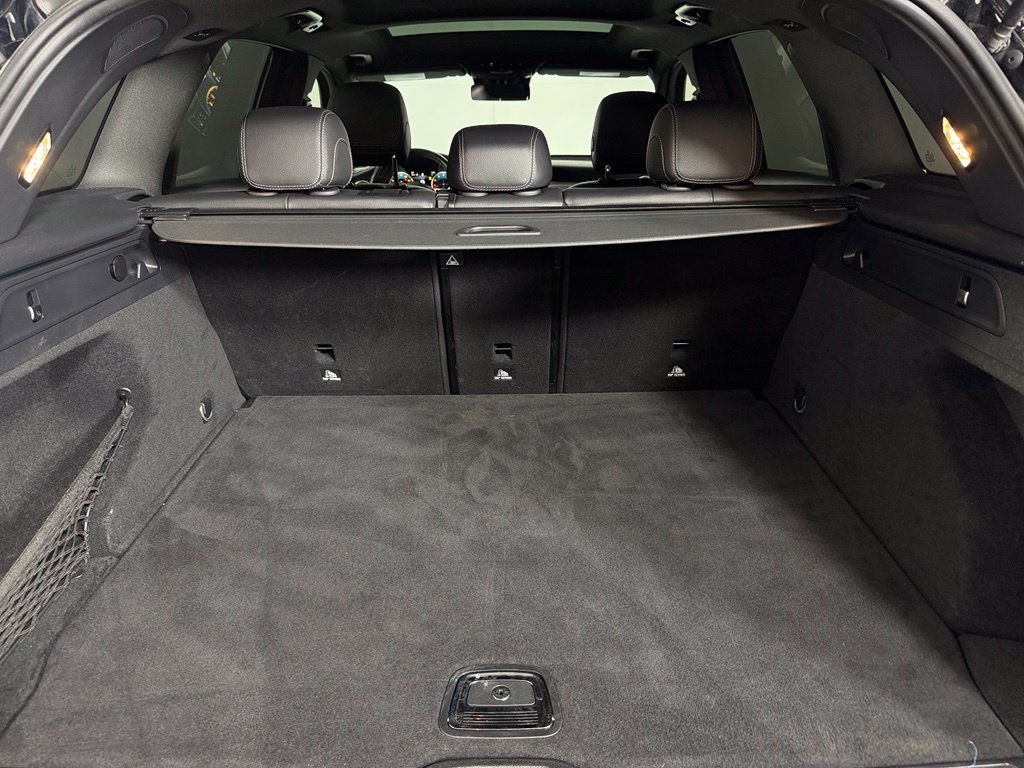 Used 2022 Mercedes-Benz GLC 300 4MATIC w/ AMG Line image 20