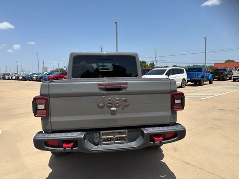 Used 2020 Jeep Gladiator Rubicon AWD/4WD image 8