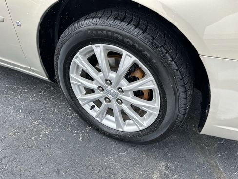 Used 2009 Buick Lucerne CXL image 10