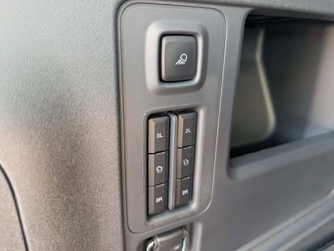Used 2026 Ford Expedition Platinum w/ Platinum Ultimate Package AWD/4WD image 14