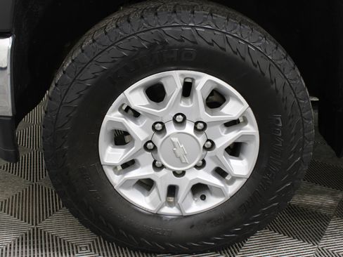 Used 2020 Chevrolet Silverado 2500 LT w/ All Star Edition AWD/4WD image 37