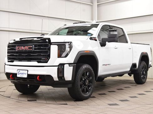 Used 2024 GMC Sierra 2500 AT4 w/ AT4 Premium Plus Package AWD/4WD image 3
