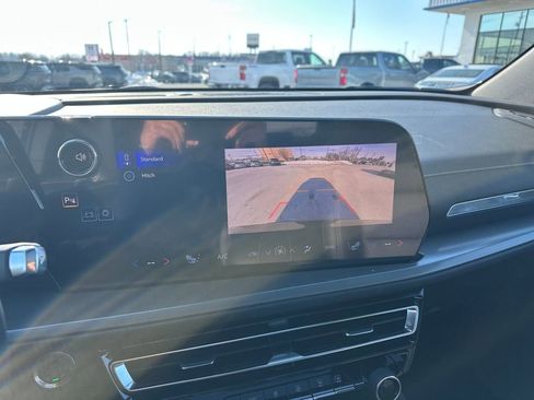 New 2026 Chevrolet Traverse LT w/ Sun and Wheel Package image 29