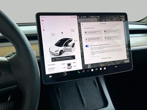 Used 2023 Tesla Model 3 Standard Range RWD image 5