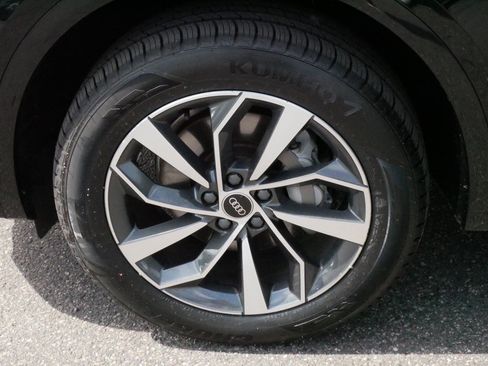 Used 2023 Audi Q5 2.0T Premium w/ Convenience Package AWD/4WD image 15