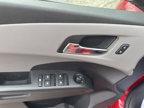 Used 2014 Chevrolet Sonic LT image 13