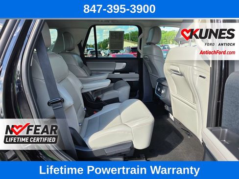 Certified 2025 Ford Expedition Active AWD/4WD image 33