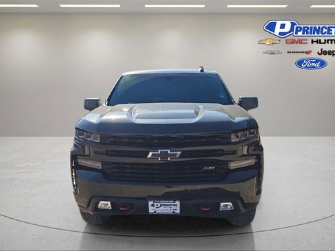 Used 2019 Chevrolet Silverado 1500 LT Trail Boss image 3