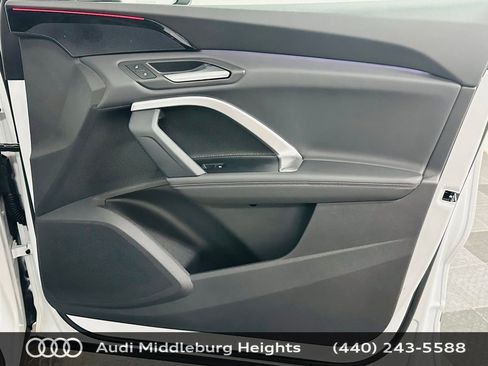 Certified 2025 Audi Q5 2.0T Premium w/ Convenience Package image 28