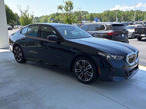 New 2026 BMW 530i w/ M Sport Package RWD image 7