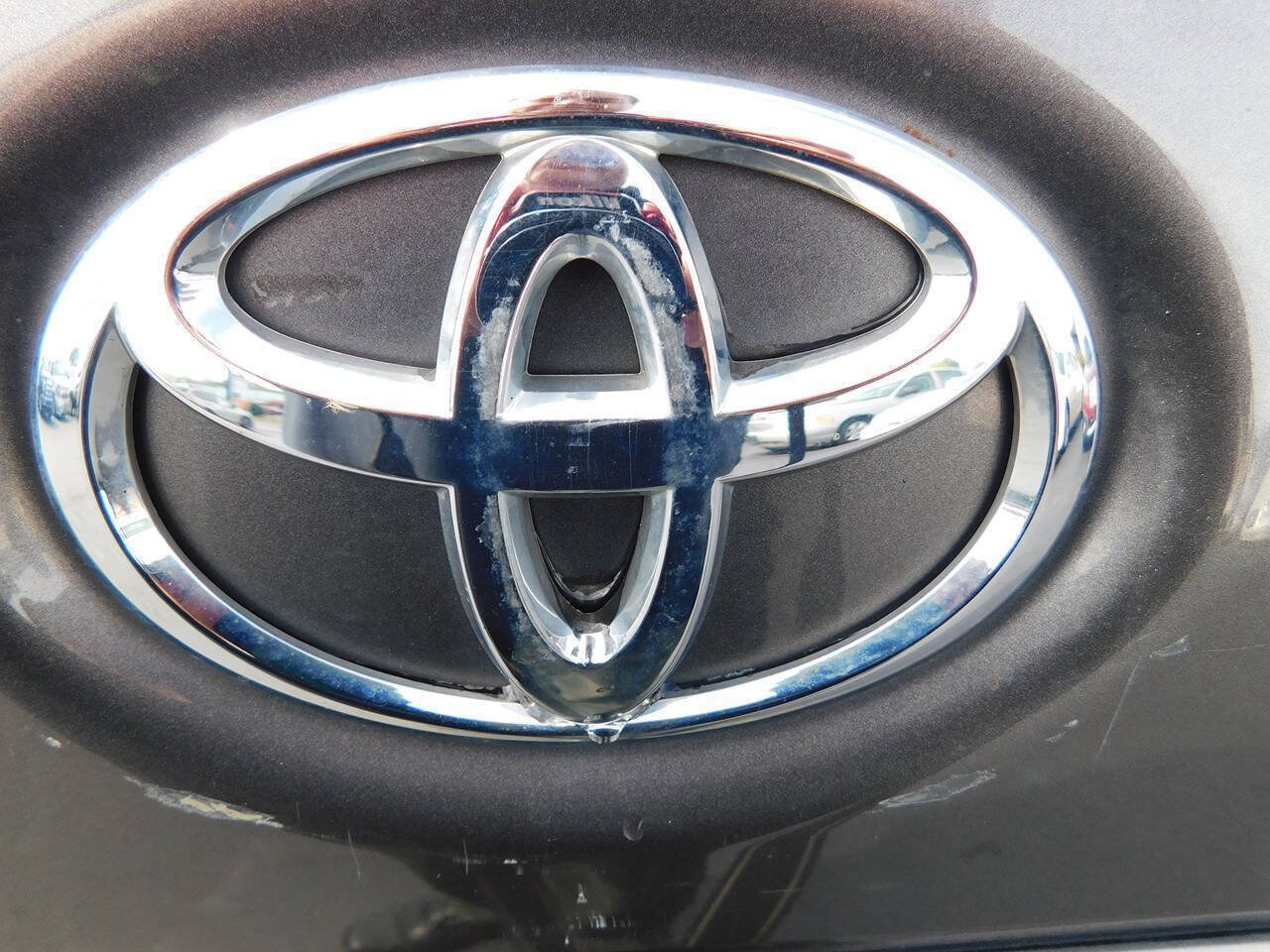 Used 2012 Toyota Sienna LE w/ Towing Pkg AWD/4WD image 26