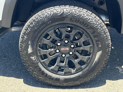 New 2026 GMC Canyon Elevation RWD image 30
