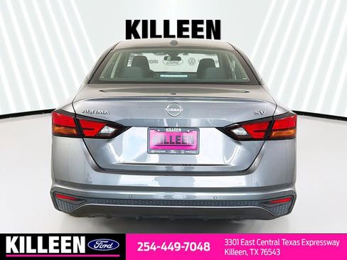 Used 2024 Nissan Altima 2.5 SV image 7