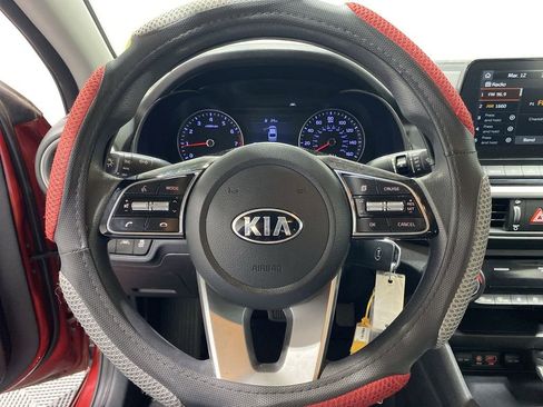 Used 2019 Kia Forte LXS image 11
