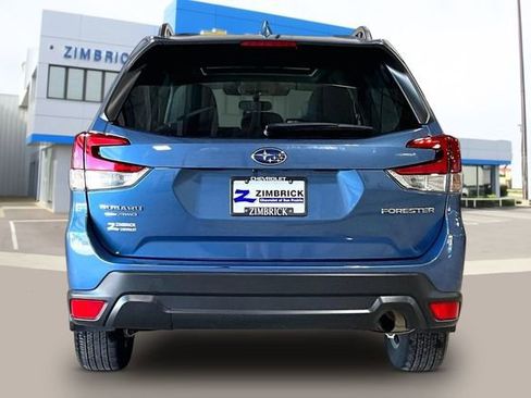 Used 2023 Subaru Forester Premium AWD/4WD image 6