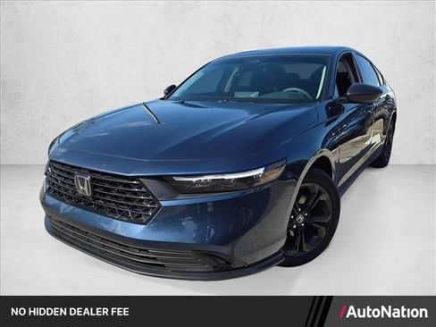 Used 2025 Honda Accord SE image 1