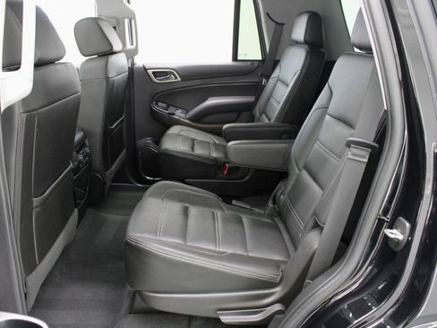 Used 2020 GMC Yukon Denali w/ Denali Premium Package AWD/4WD image 39
