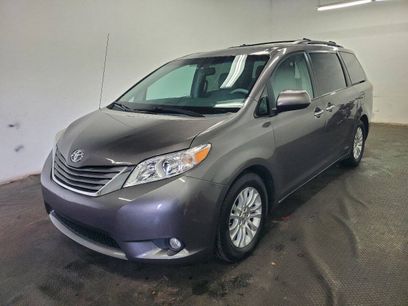 Used 2013 Toyota Sienna XLE w/ Entertainment Pkg