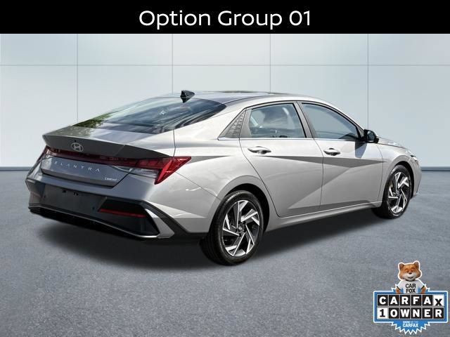 Used 2024 Hyundai Elantra Limited FWD image 3