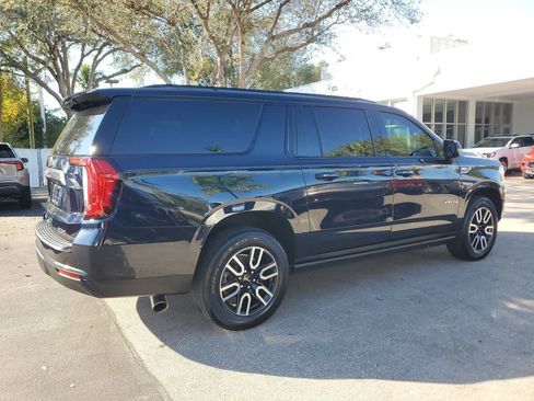 Used 2021 GMC Yukon XL AT4 w/ AT4 Premium Package image 6