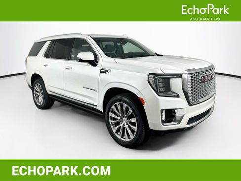 Used 2021 GMC Yukon Denali w/ Denali Premium Package AWD/4WD image 1