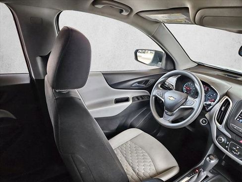 Used 2020 Chevrolet Equinox LS AWD/4WD image 7