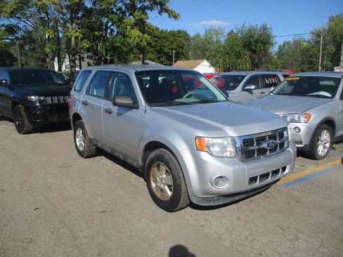 Used 2012 Ford Escape XLS image 1