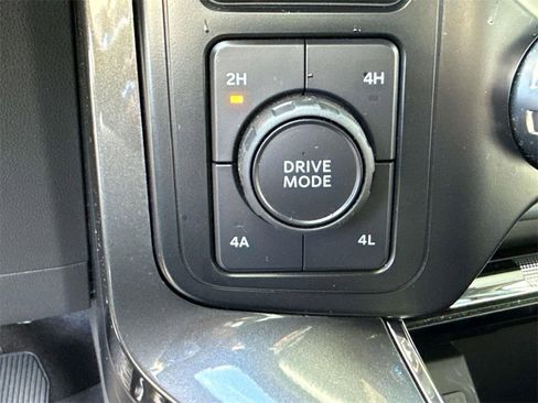 Used 2023 Ford F150 Lariat image 18