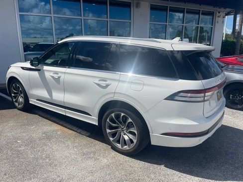 Used 2022 Lincoln Aviator Grand Touring w/ Equipment Group 301A AWD/4WD image 2