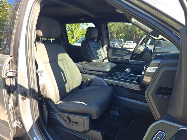 Used 2022 Ford F150 XLT w/ Equipment Group 302A High RWD image 12