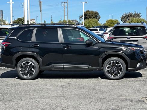 New 2026 Subaru Forester Premium AWD/4WD image 3