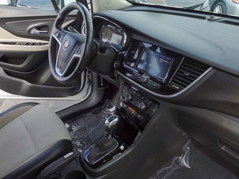 Used 2021 Buick Encore Preferred image 14