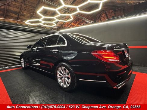 Used 2017 Mercedes-Benz E 300 image 4