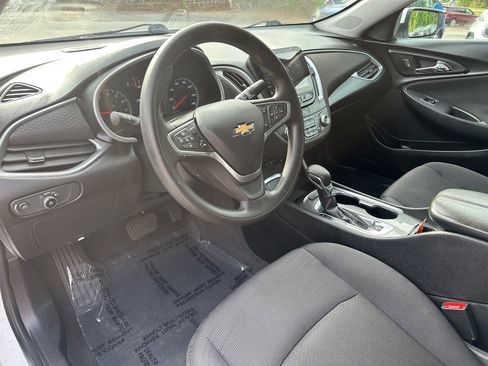 Used 2023 Chevrolet Malibu LT FWD image 11