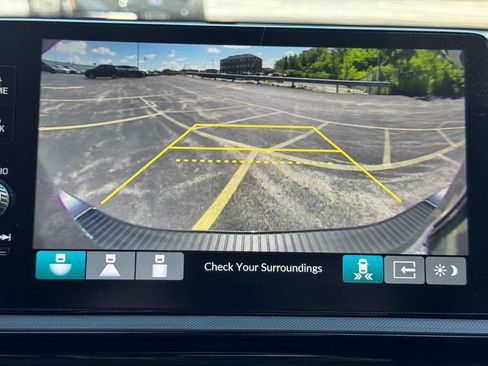 Used 2026 Honda Odyssey Touring image 25