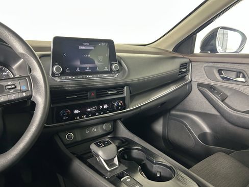 Certified 2023 Nissan Rogue SV image 25