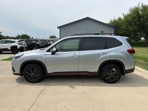 Used 2022 Subaru Forester Sport AWD/4WD image 3