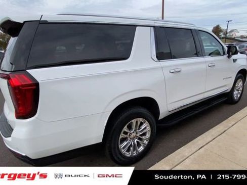 Used 2021 GMC Yukon XL SLT w/ SLT Luxury Plus Package image 9