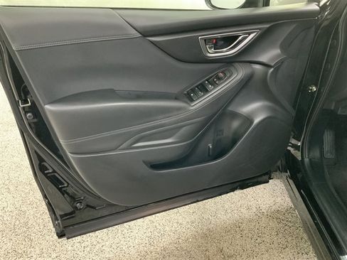 Used 2023 Subaru Forester Premium image 18