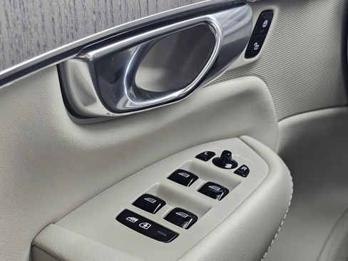 Used 2025 Volvo XC90 T8 Plus w/ Protection Package Premier image 32