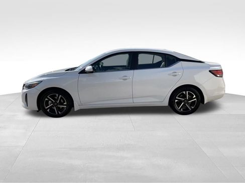 Used 2024 Nissan Sentra SV w/ All-Weather Package FWD image 8