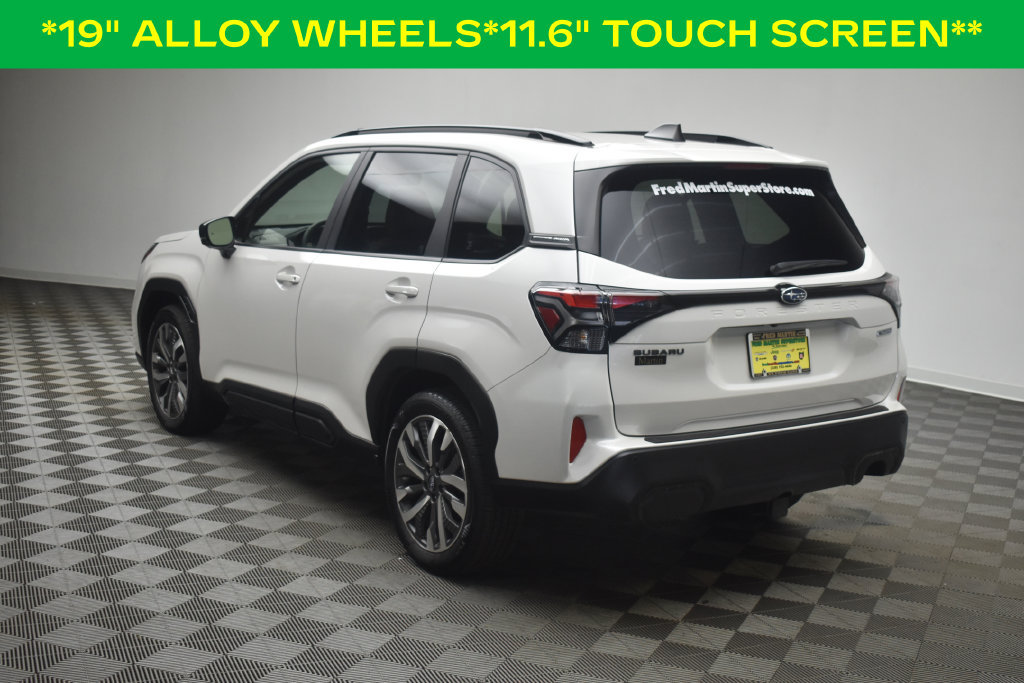 Used 2025 Subaru Forester Touring AWD/4WD image 4