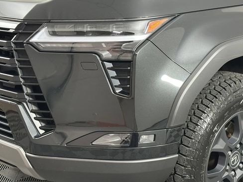 Used 2024 Lexus GX 550 AWD/4WD image 13