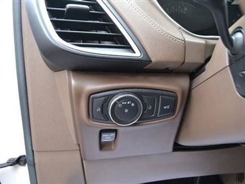 Used 2016 Lincoln MKX Reserve w/ Climate Package AWD/4WD image 12