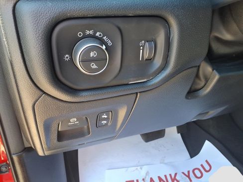 Used 2022 RAM 1500 Big Horn AWD/4WD image 16