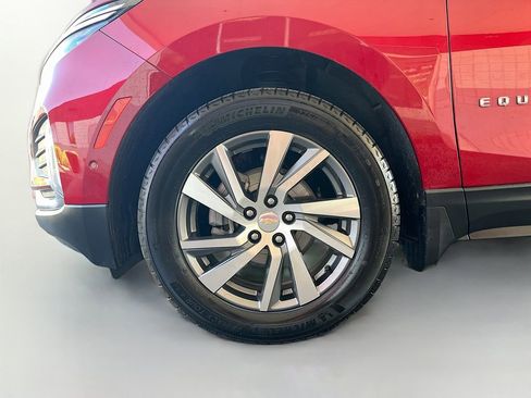 Used 2024 Chevrolet Equinox Premier AWD/4WD image 32