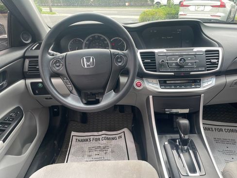 Used 2013 Honda Accord EX image 19