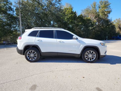 Certified 2019 Jeep Cherokee Latitude Plus image 3